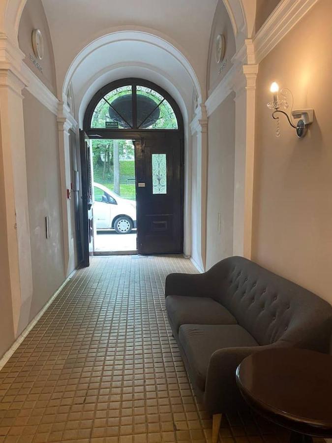 Apartamenty Dobra Noc Przy Wawelu 2 Bedrooms كراكوفيا المظهر الخارجي الصورة